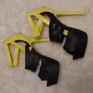 Platform yellow and black heels